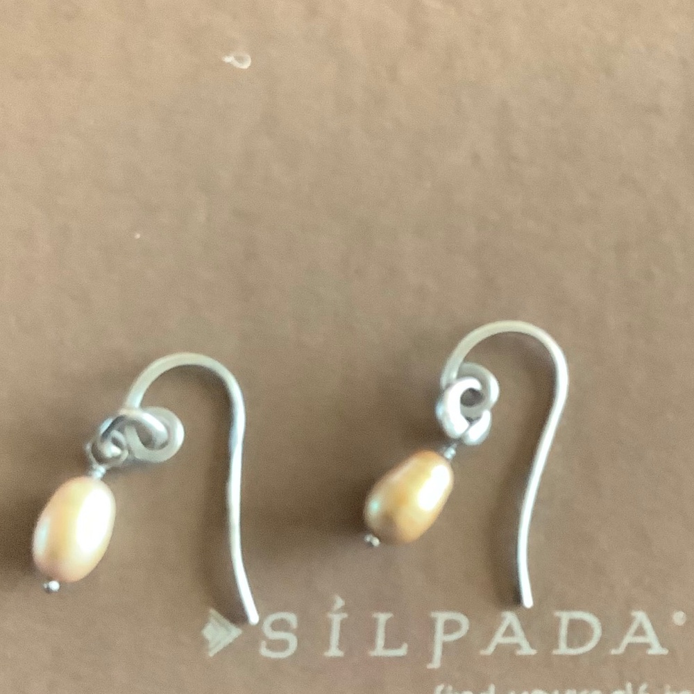 Silpada silver and copper pearl earrings